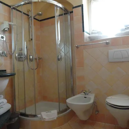 Aparthotel Intica
