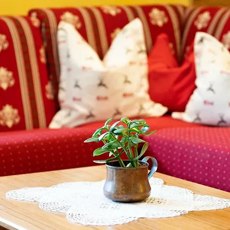 Aparthotel Intica 3*